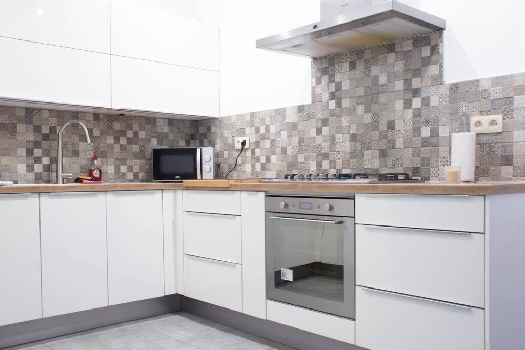 Maison 3 Chambres Proximite Aeroport Et Grand Axes Charleroi Kültér fotó
