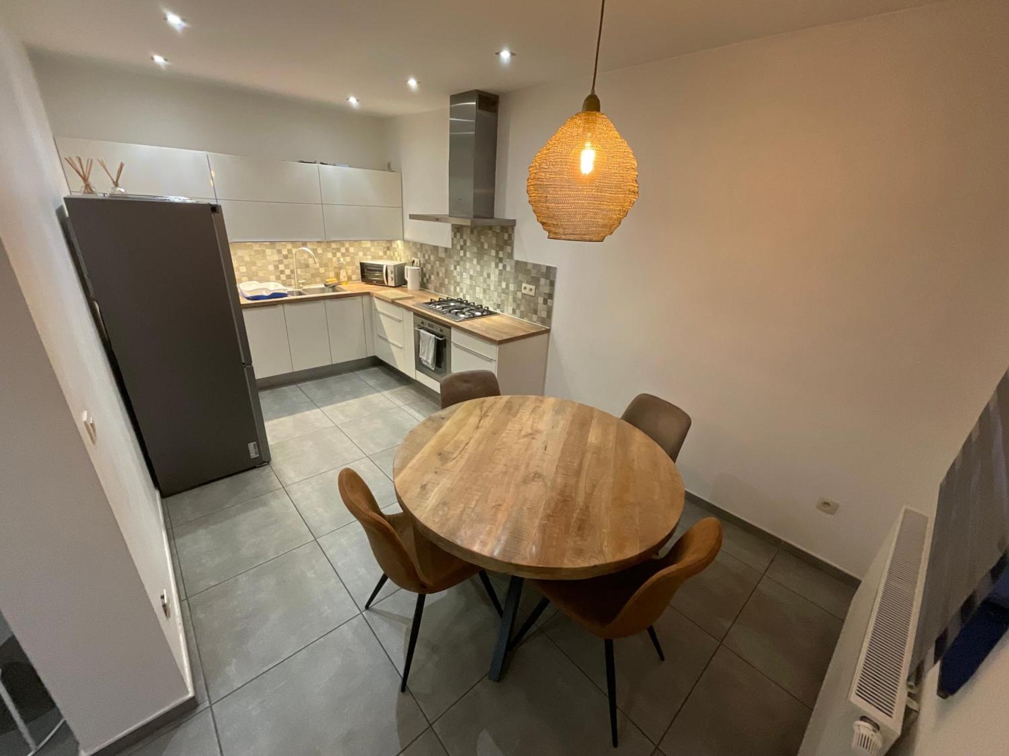 Maison 3 Chambres Proximite Aeroport Et Grand Axes Charleroi Kültér fotó